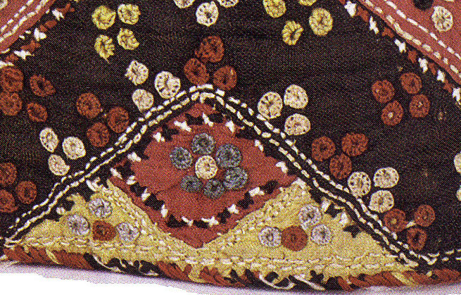 detail of brim